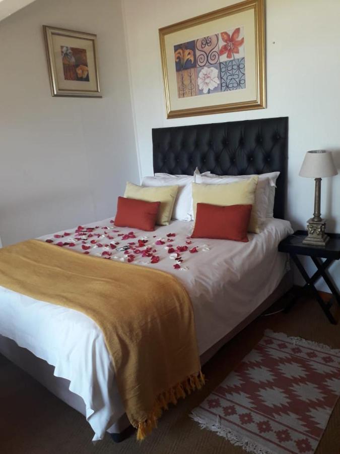 Hartbeespoortdam Lodge מראה חיצוני תמונה