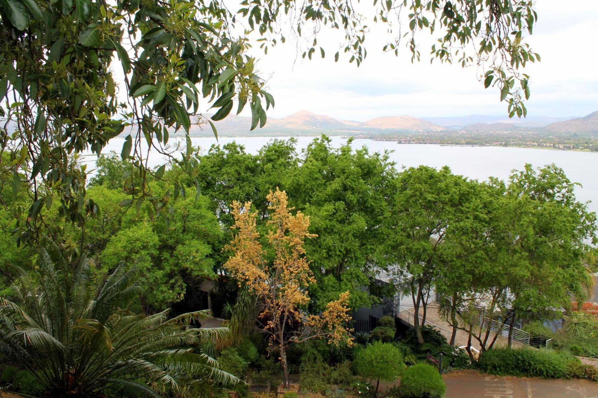 Hartbeespoortdam Lodge מראה חיצוני תמונה